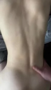 骚妻后入封面图