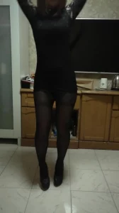 骚货前女友微醺跳骚舞，跟着节奏口交封面图