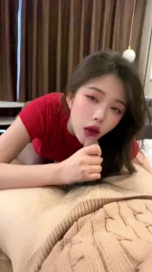 你眼中的女神 却是别人的精盆母狗封面图