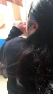 阳台强推内射熟女阿姨，她在洗衣服封面图