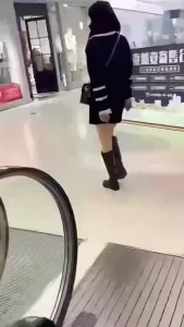 被操舒服吗？当你没被操过肯定不知道，我也想操，让男友等回来再操封面图