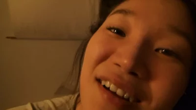 看这面相就知道被黑人玩爽了，一直在笑封面图