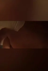 这是你的女神吗，她现在真是阴到一人食道一人封面图
