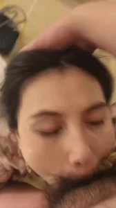 酒店全程露脸调教韵味少妇，叫的太骚了！！！！！封面图