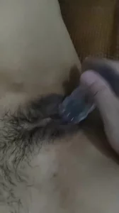 用水晶棒帮老婆自慰封面图