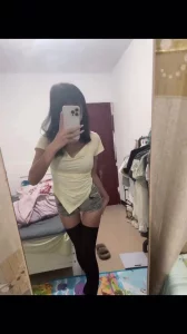少妇自拍露逼封面图