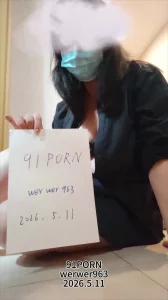 实体认证+炮机自慰潮吹封面图