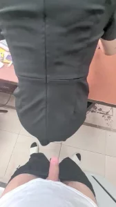 午餐后，去人妻的公司谈一下业务封面图