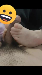 骚妻足交封面图