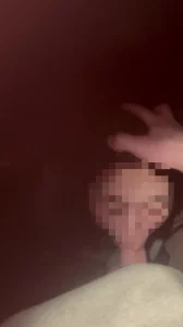 [原创] 已婚偷情少妇楼梯间吃鸡巴封面图