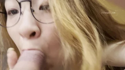眼镜妹妹的第一视角封面图
