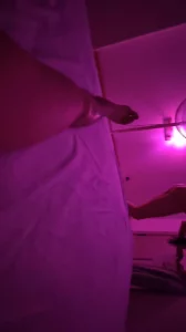出租屋文学封面图