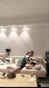 拿下公司的保洁大姨封面图