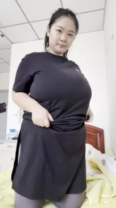 暴躁小护士自慰2封面图