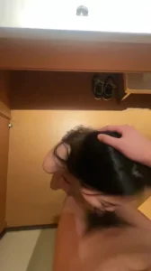 调教深圳清纯女大学生，帮我清理精液，学生兼职可约封面图