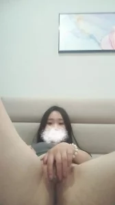 老婆给单男发的小视频封面图