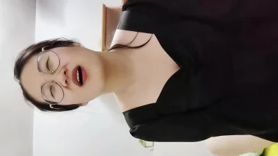 “我想要精子，老公射给我”语文老师私底下竟然如此反差全程骚话不断封面图